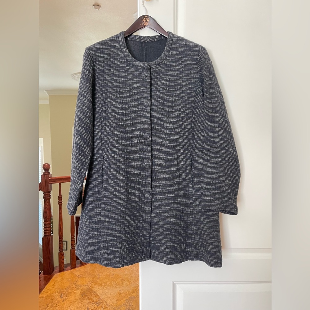 Stylish soft lightweight cotton snap front car coat from Eileen Fisher GUC